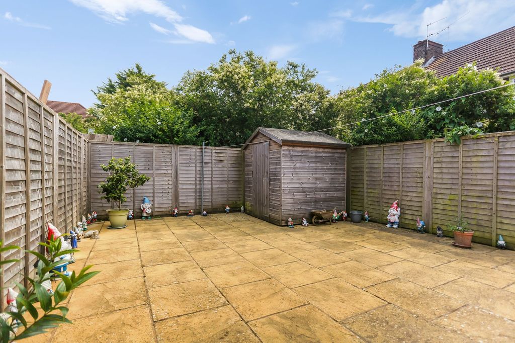 Property photo 3 of 17