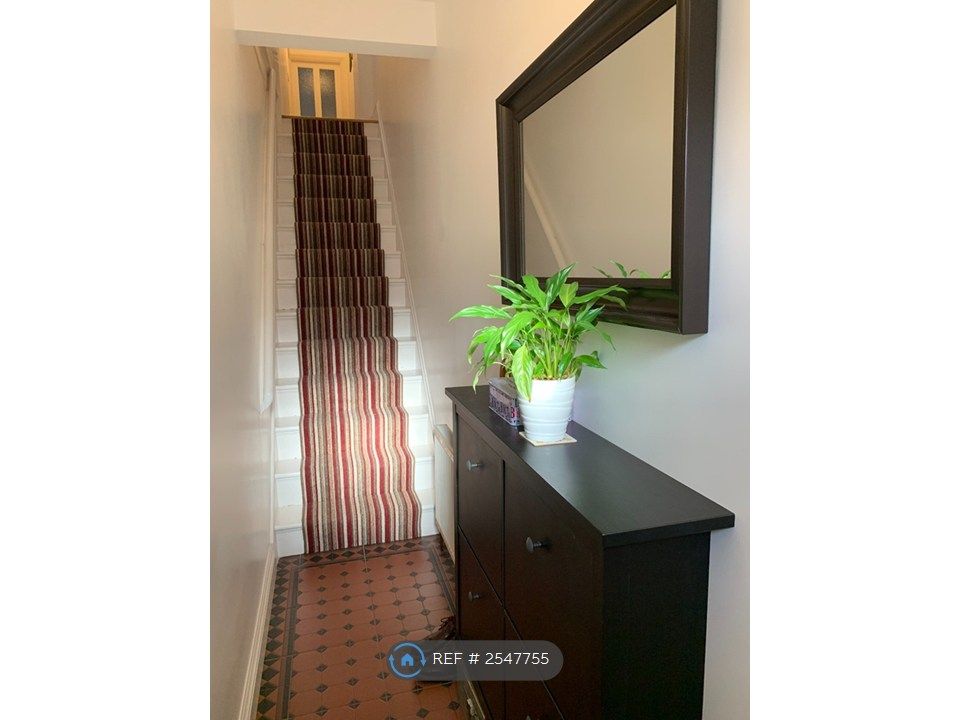Property photo 3 of 13 Entrance