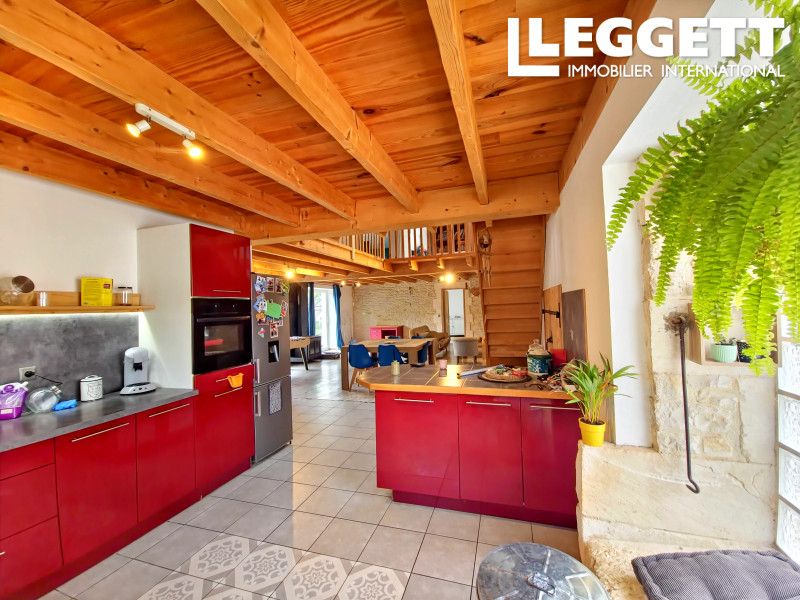 Property photo 2 of 10