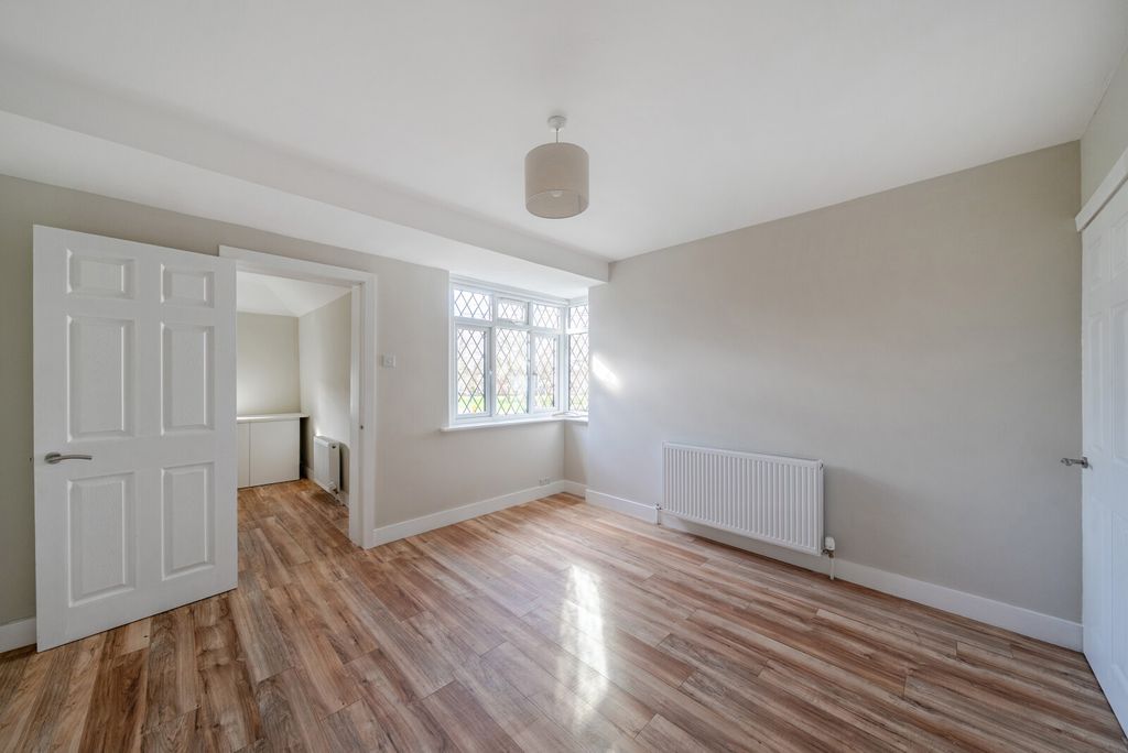 Property photo 2 of 13 Sitting Room