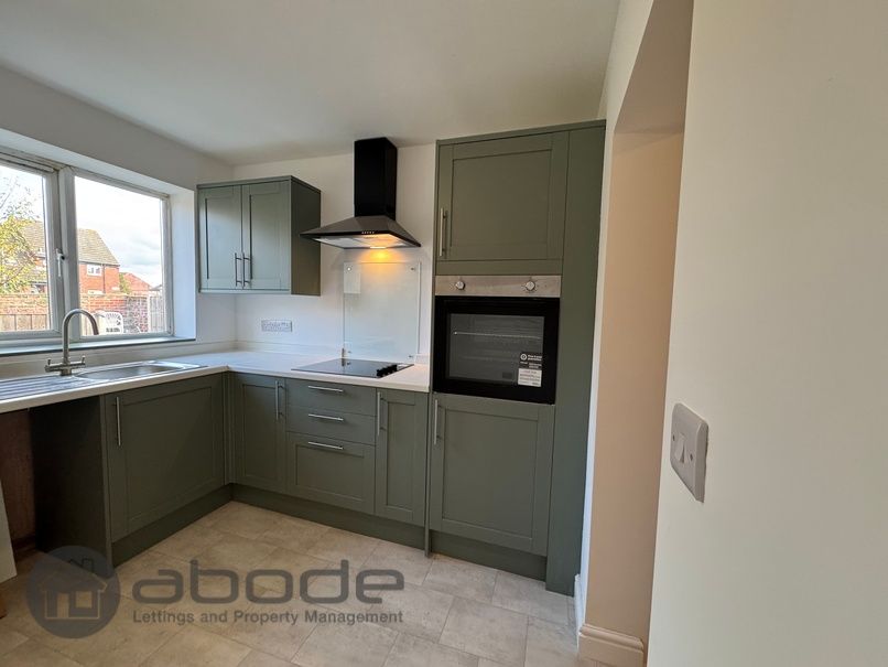 Property photo 3 of 32 Kitchen