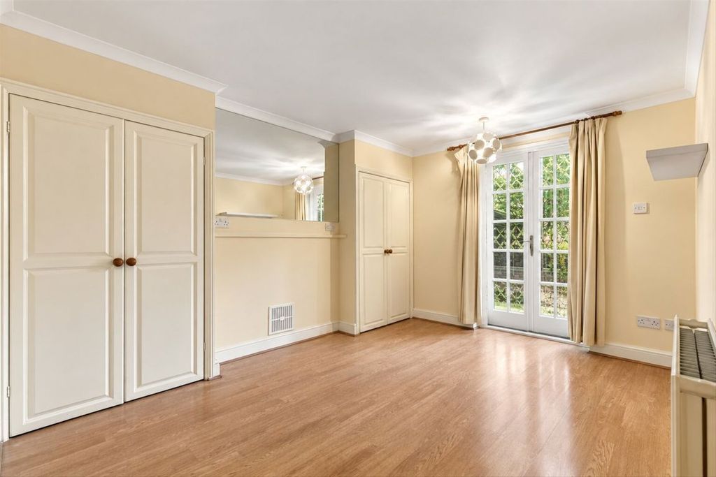 Property photo 3 of 4