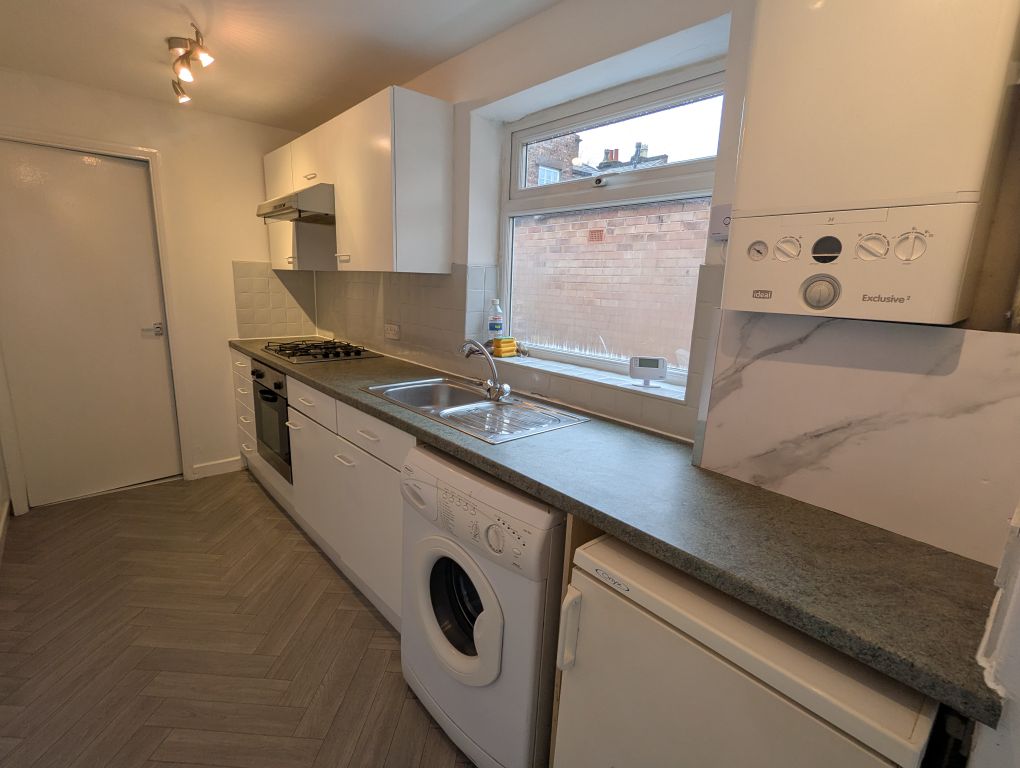 Property photo 3 of 9 1000083147