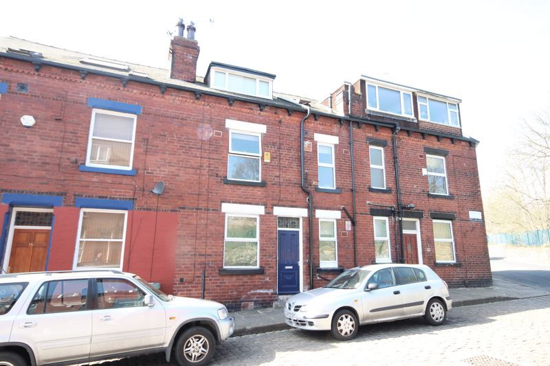 Property photo 2 of 12
