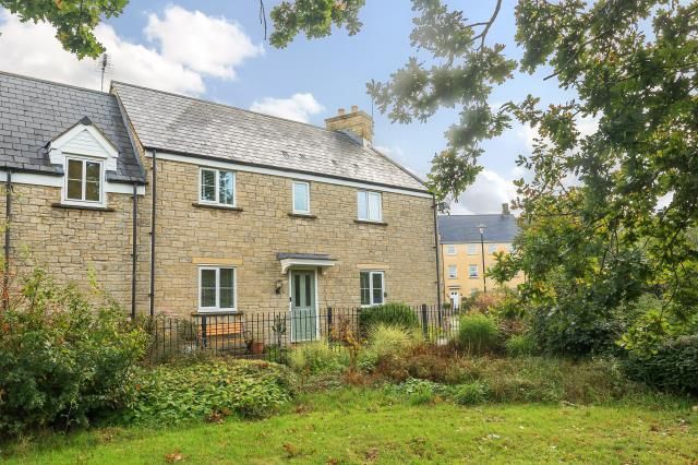 Property photo 1 of 2 External View