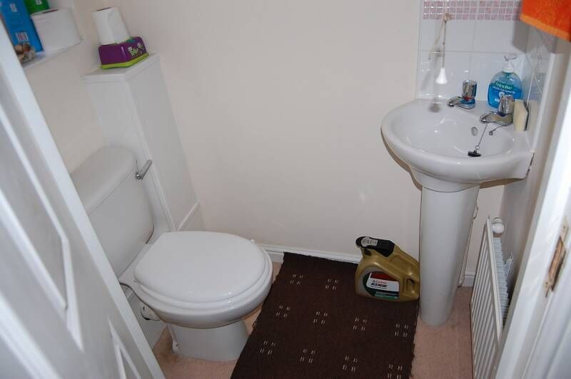 Property photo 3 of 8