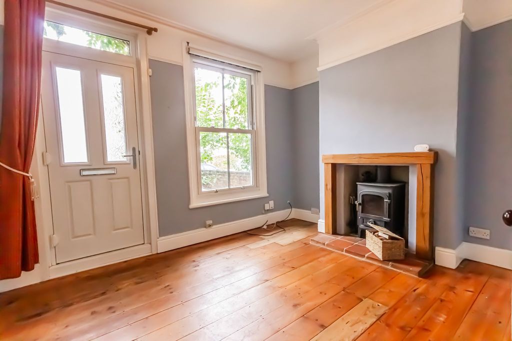 Property photo 2 of 16