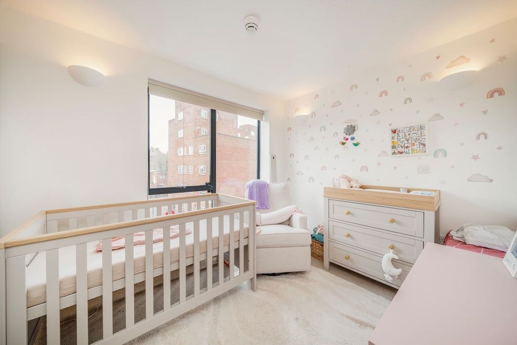 Property photo 3 of 5