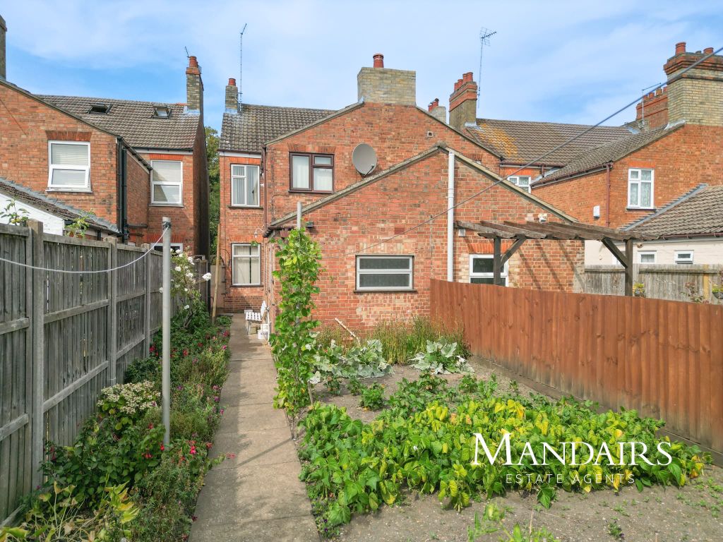 Property photo 2 of 25