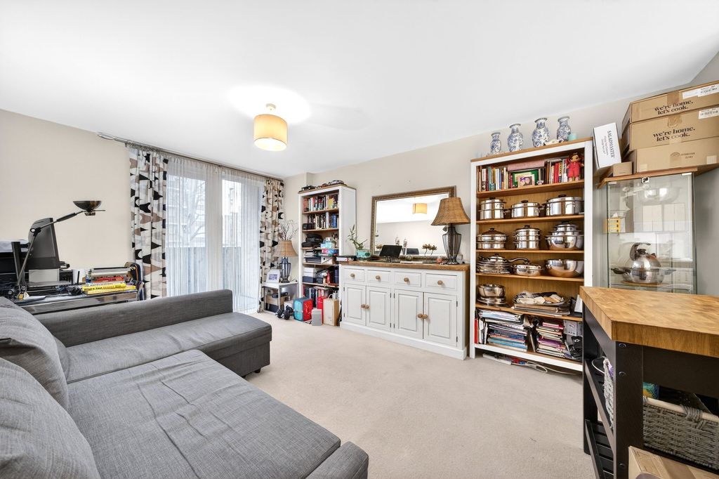 Property photo 3 of 10