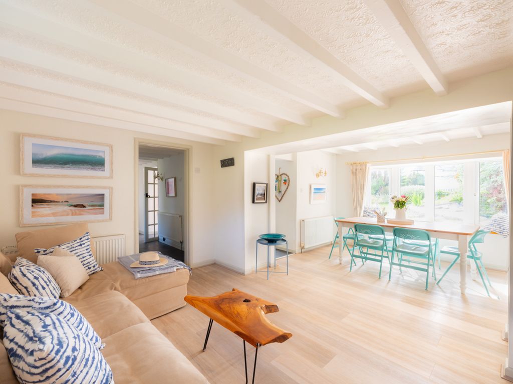 Property photo 2 of 21 Gallery