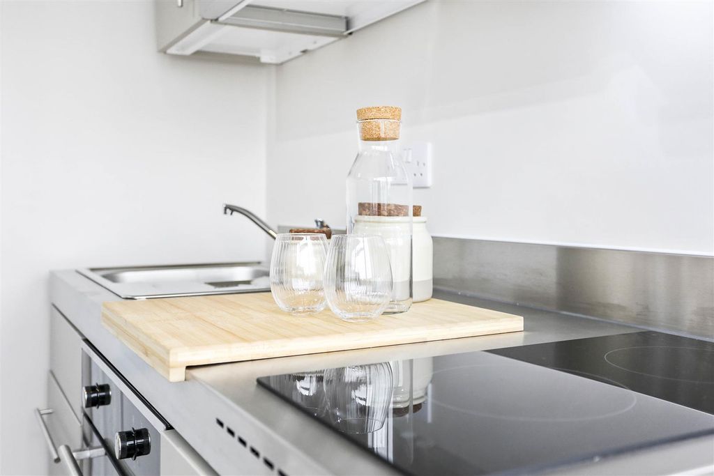 Property photo 3 of 11 1508626323 - F7 - 2.Jpg