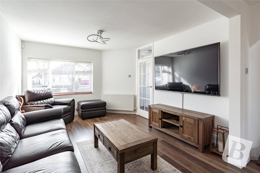 Property photo 2 of 21 Lounge