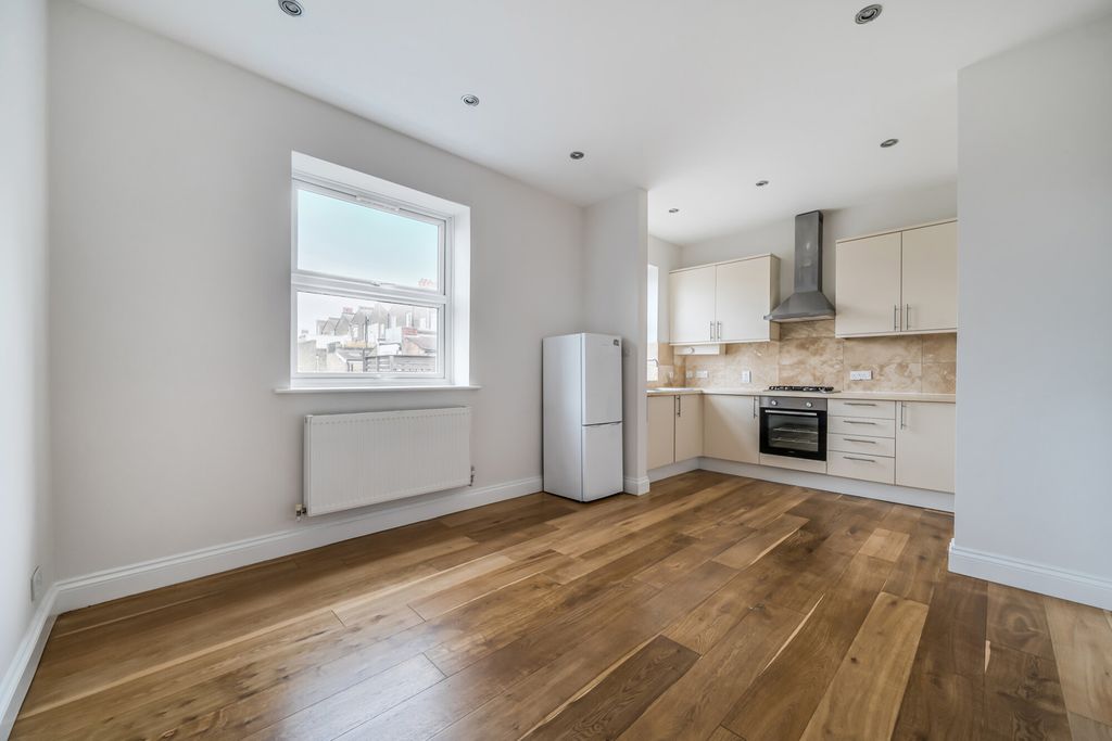 Property photo 2 of 14 Reception