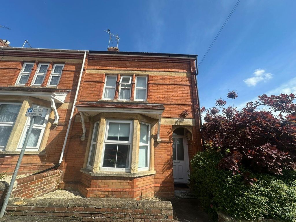 Property photo 1 of 5