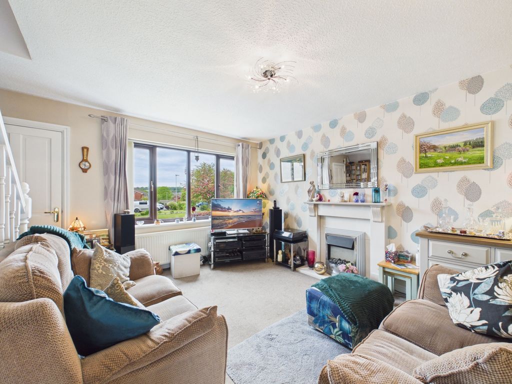 Property photo 3 of 11 Knightscliffe Crescent - Ewemove - Living Room 2