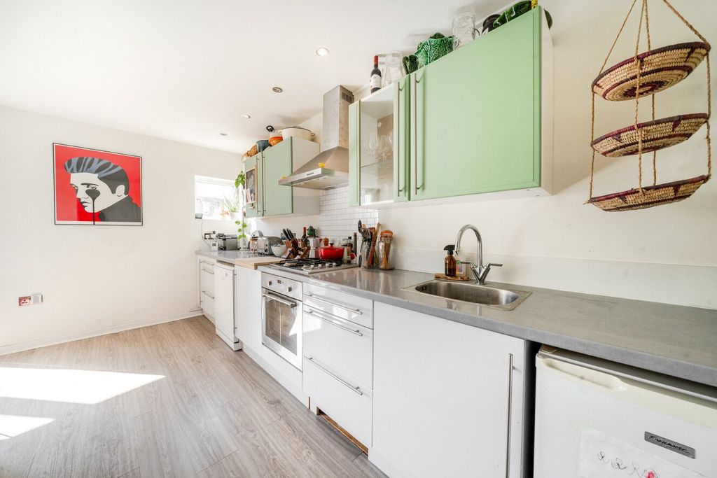 Property photo 2 of 15 Picture No. 07