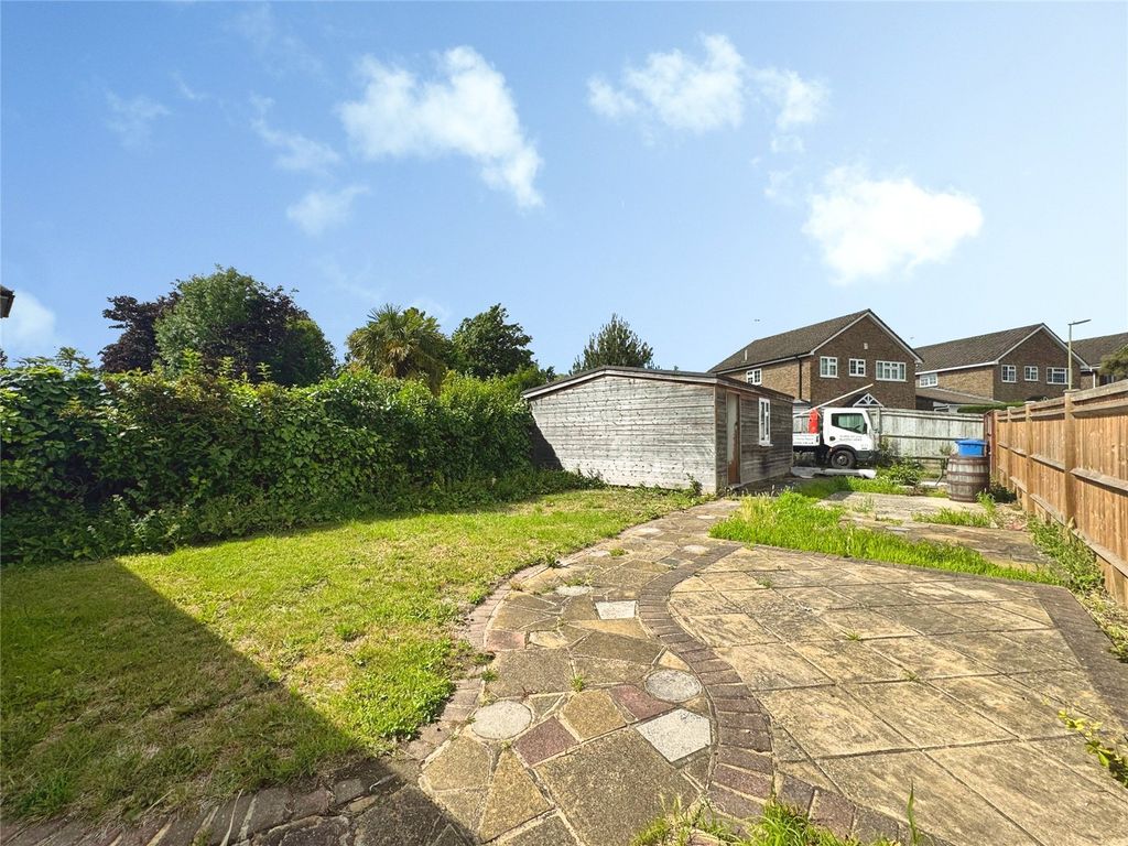 Property photo 2 of 15 Picture No. 12