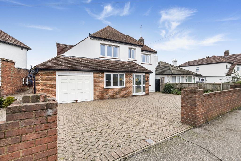 Property photo 2 of 29