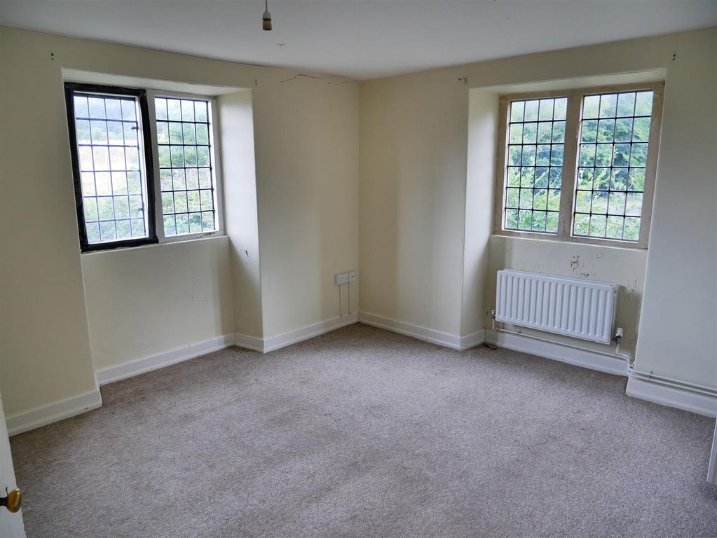 Property photo 3 of 26 Dining Room