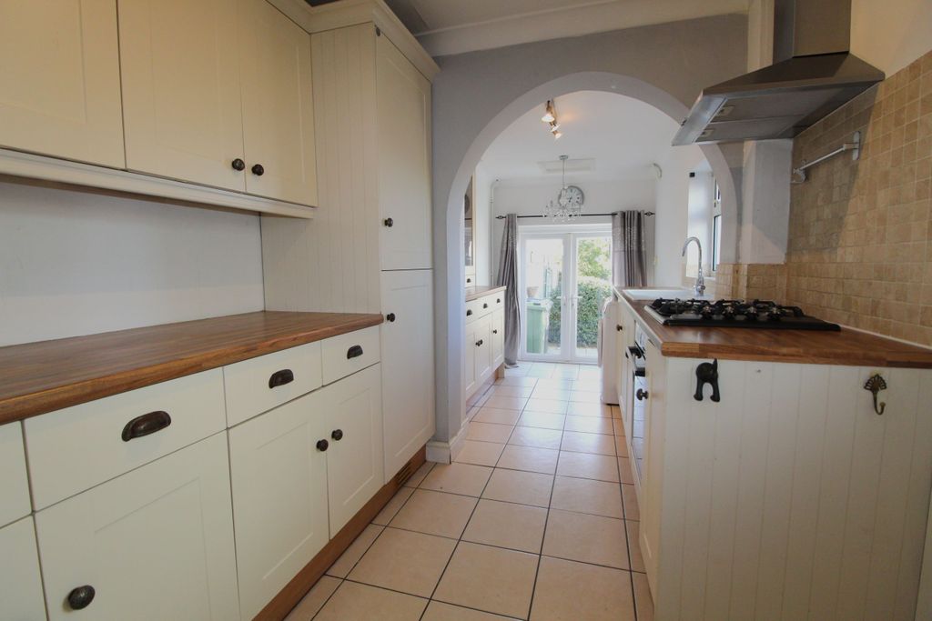 Property photo 2 of 15 Kitchen