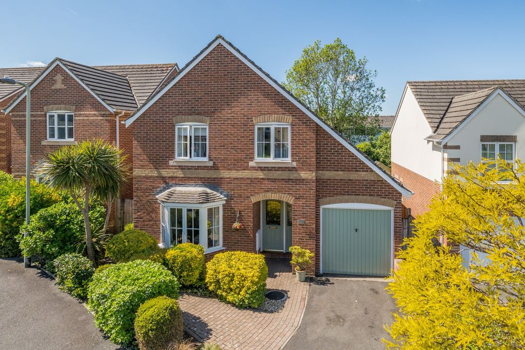 Property photo 1 of 20 1453654-1-69Fa1Ea3465B5