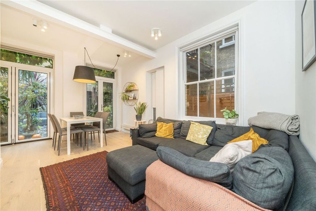 Property photo 2 of 7