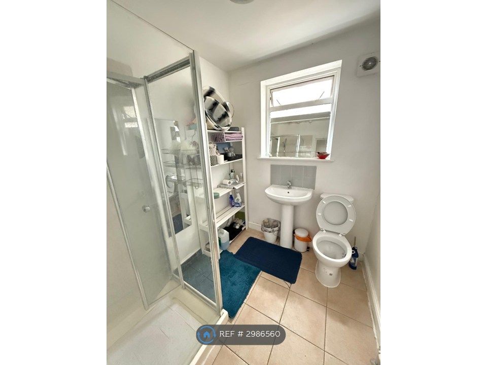 Property photo 3 of 4