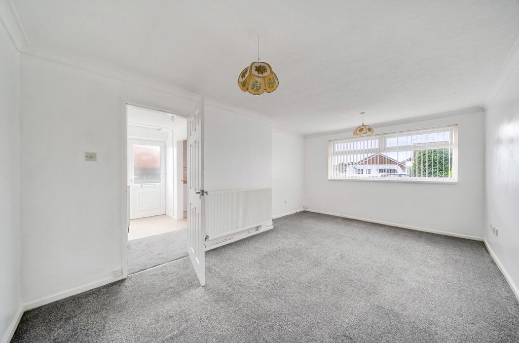 Property photo 3 of 16 1522478-15-6Aa90c...