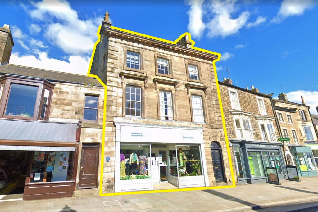 Property photo 1 of 8 23 Horsemarket, Barnard Castle, County Durham DL12 8LX