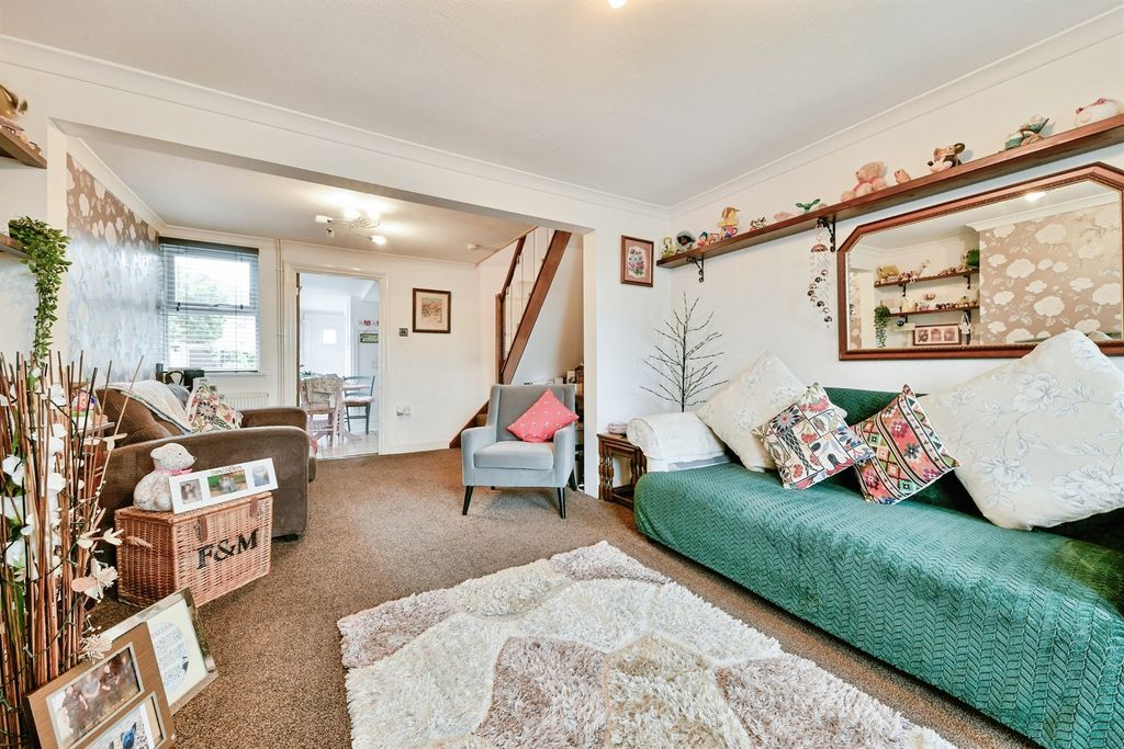Property photo 3 of 20