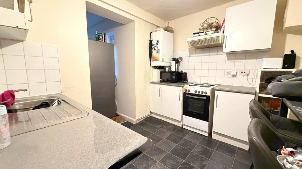 Property photo 2 of 8 Fe16E6Be-1E37-4A99-912c-6E9Ff8d2Fec1.Jpg