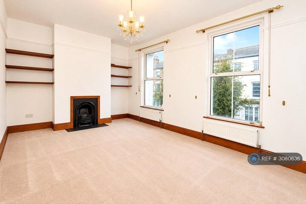 Property photo 2 of 16 Picture No. 17