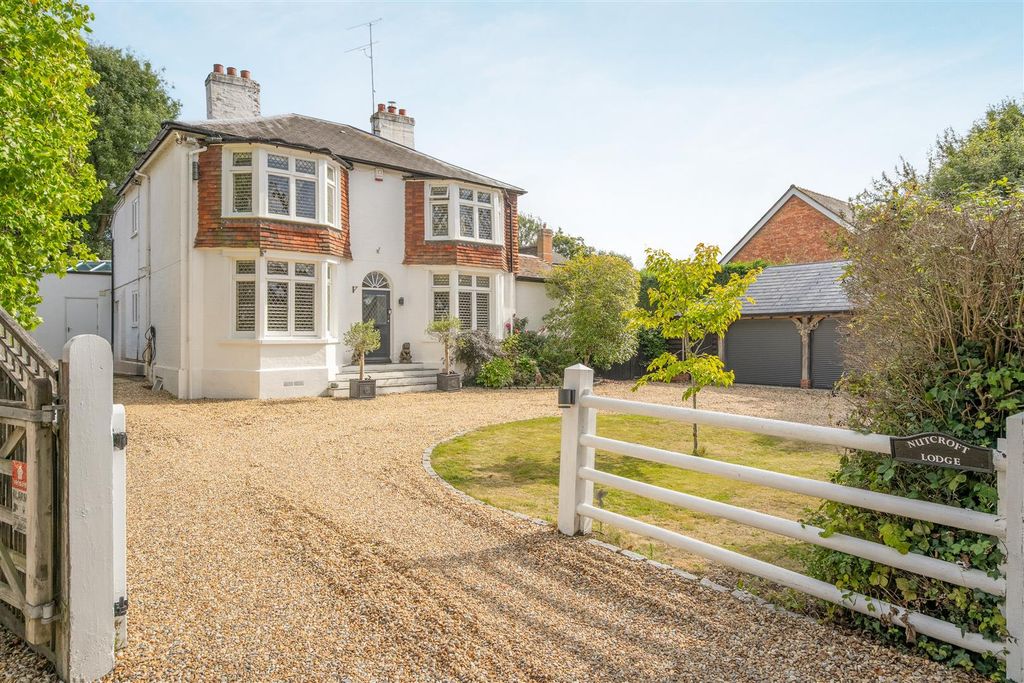 Property photo 1 of 13