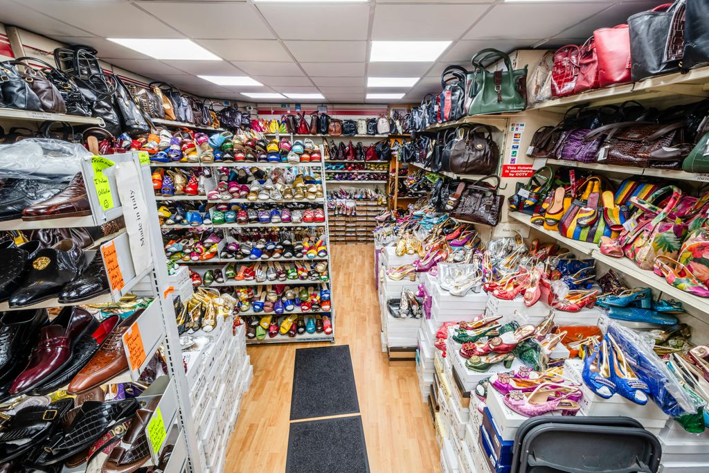 Property photo 2 of 8 Hackney Rd 7  8.Jpg