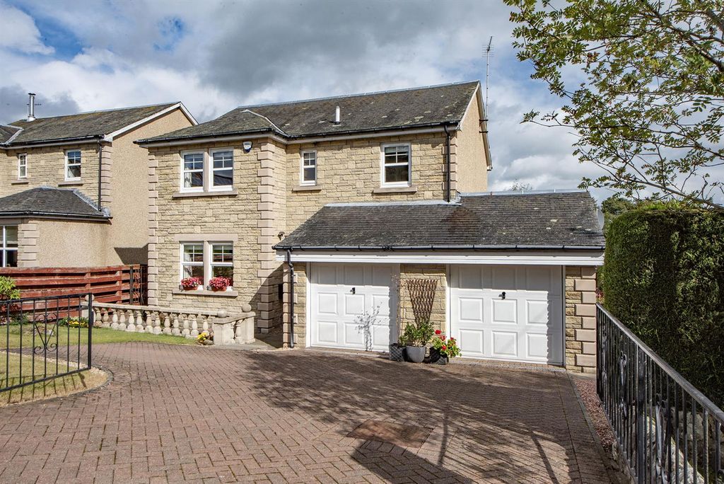 Property photo 1 of 42 71.Jpg