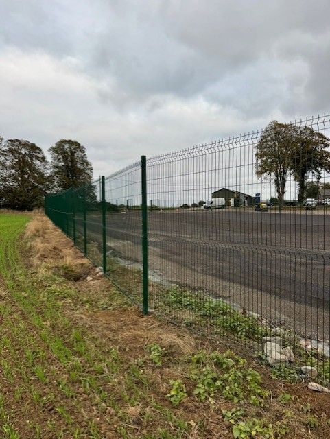 Property photo 2 of 8 Photo 4