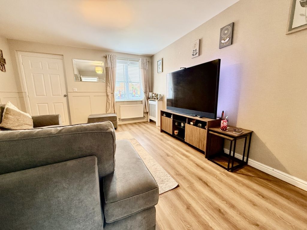 Property photo 3 of 11 Img_7587