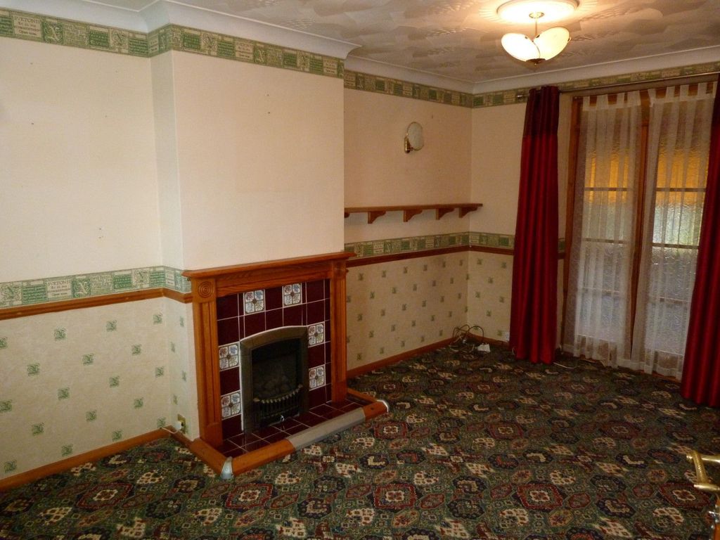 Property photo 2 of 8 Photograph 2