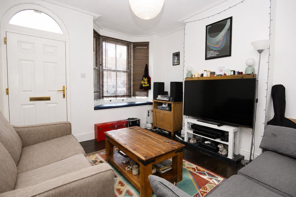 Property photo 2 of 10 d63335B1-Fd20-4Dfa-A9c9-068Cfa8162Bb.Png