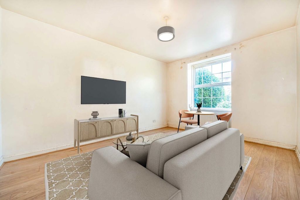 Property photo 2 of 4