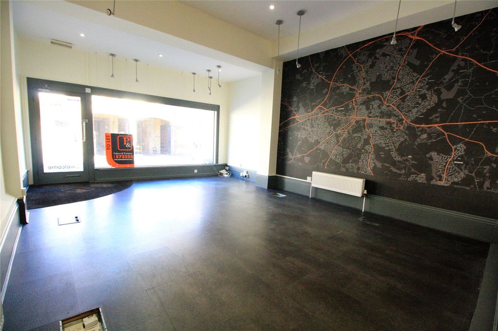 Property photo 3 of 10 Office