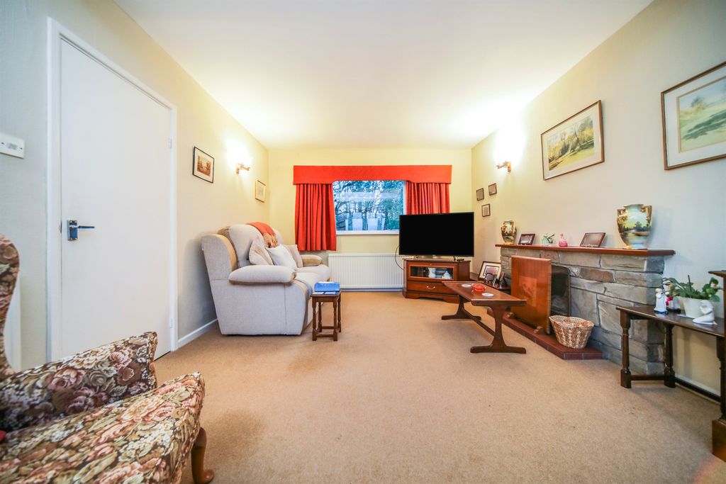 Property photo 3 of 18