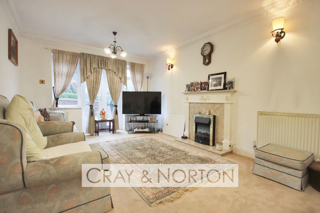 Property photo 2 of 18 Photo 10