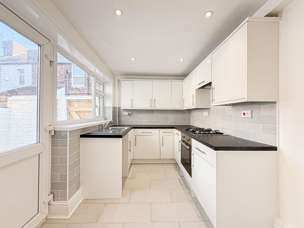 Property photo 2 of 17 Photo 14