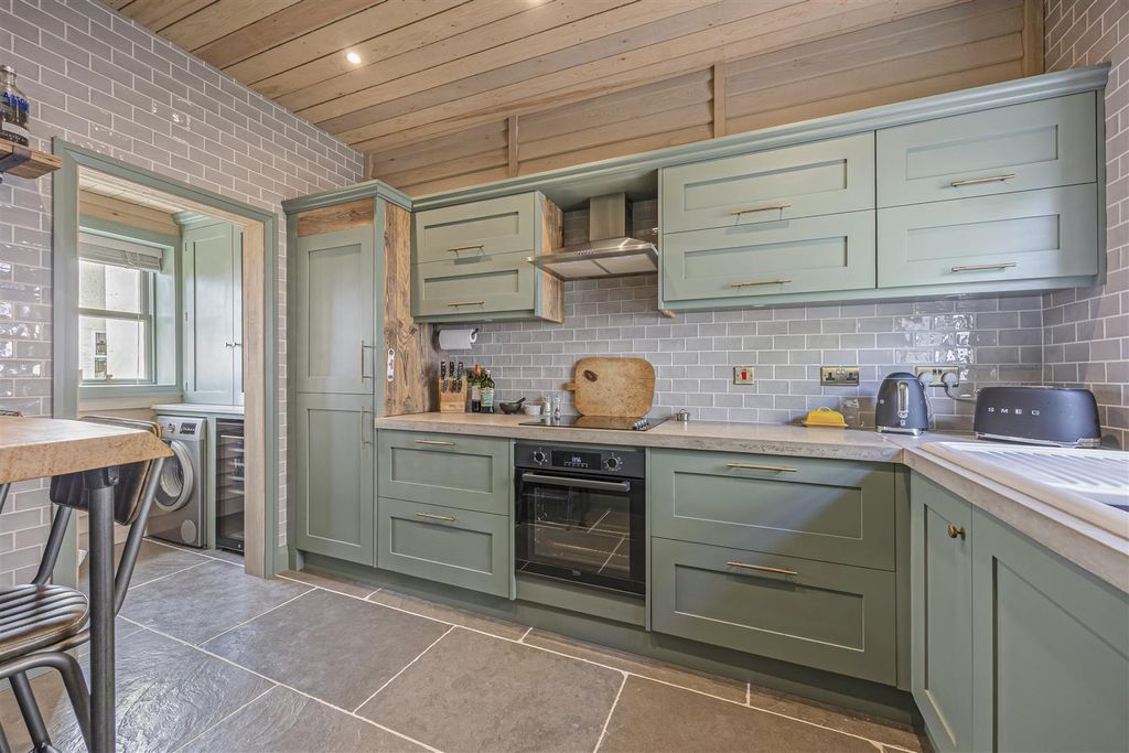 Property photo 2 of 14 Sketch_Ph58_6521703.Jpg