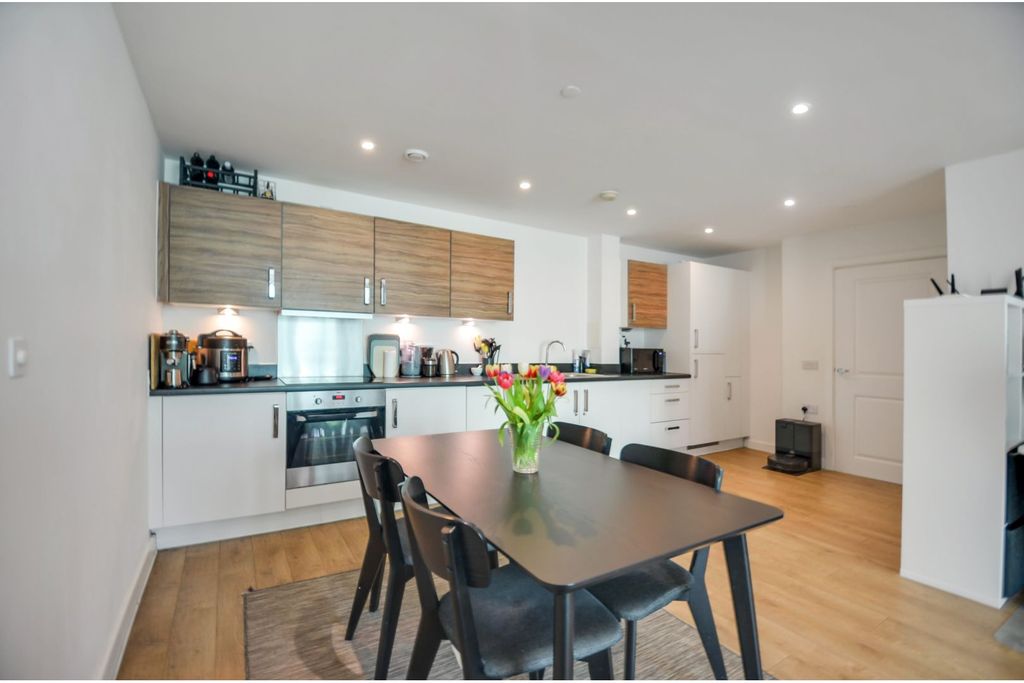 Property photo 1 of 21 Kitchen/Dining Room