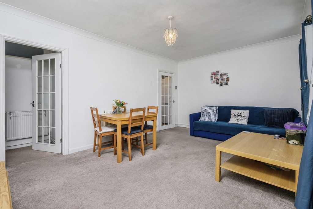 Property photo 3 of 13 Pbox-Img.Jpg
