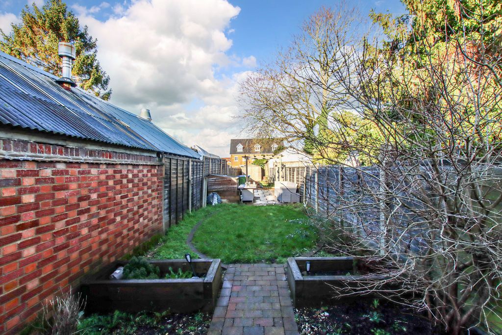 Property photo 3 of 14 Photo 4