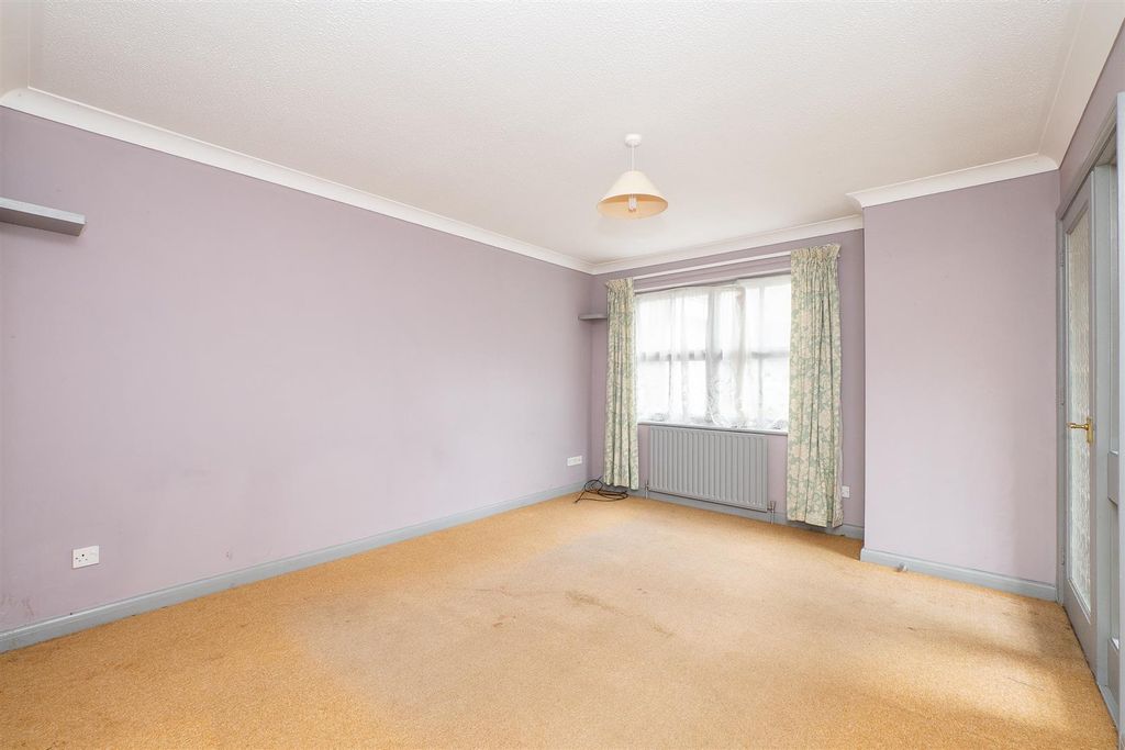 Property photo 2 of 13 Am-005.Jpg